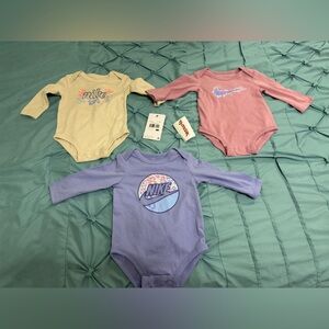 **NEW** 3 Nike Shirt Bundle